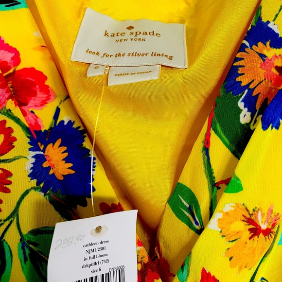 Beautiful Kate Spade Cathleen Flower Wrap Dress - Picture 3 of 4